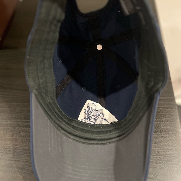 Nike Navy Blue Embroidered Cap - Picture 5 of 5